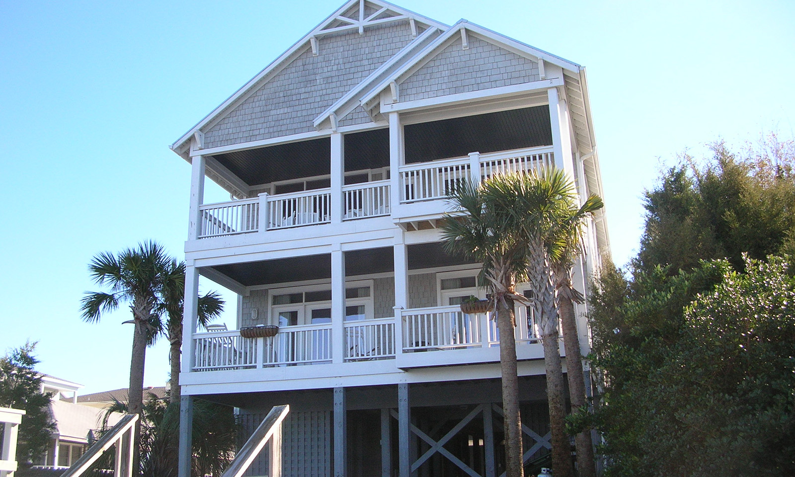 Ferro Home Designs| LUXURY HOME DESINGERS | HOME ARCHITEXTS | HOME PLANS | NORTH CAROLINA | WILMINGTON